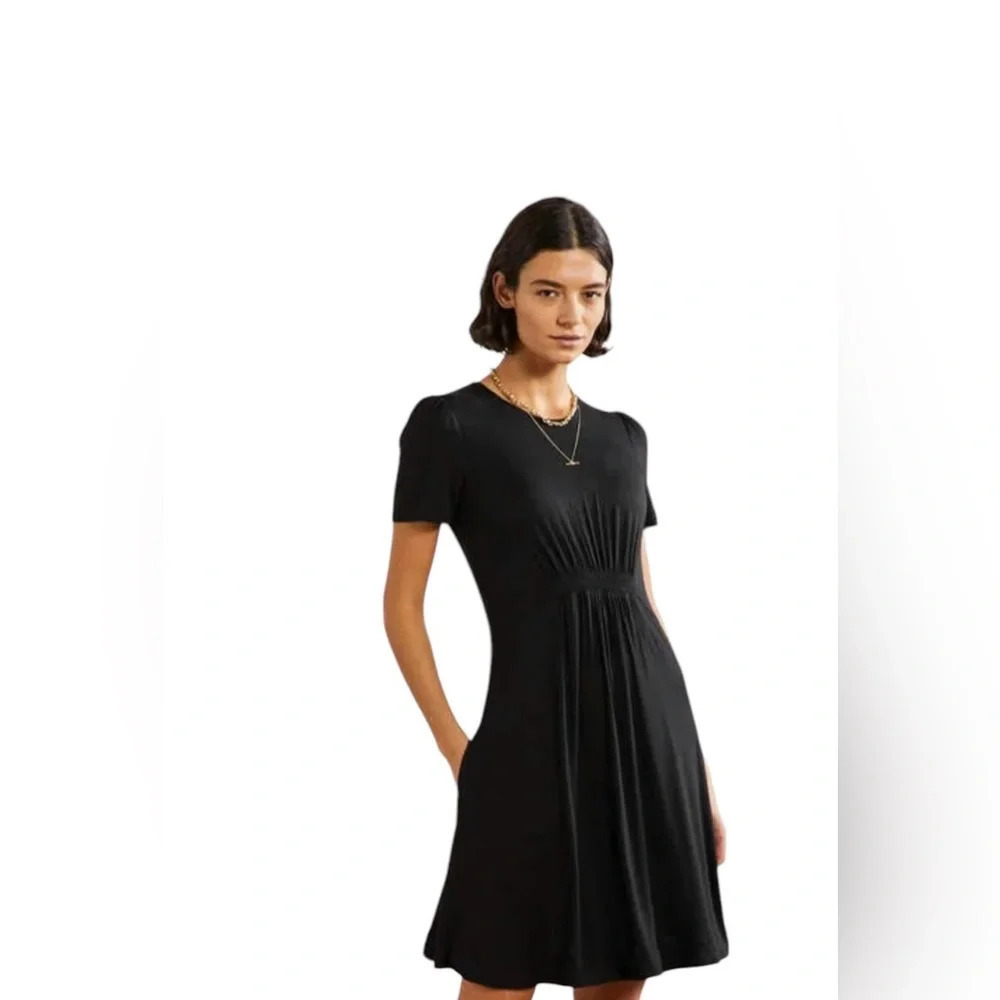 Ladies Boden Short Sleeve Jersey Crew Neck Black Dress, Size 8